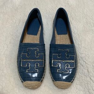 TORY BURCH Ines Logo Croc Embossed Leather Espadrille Flats
